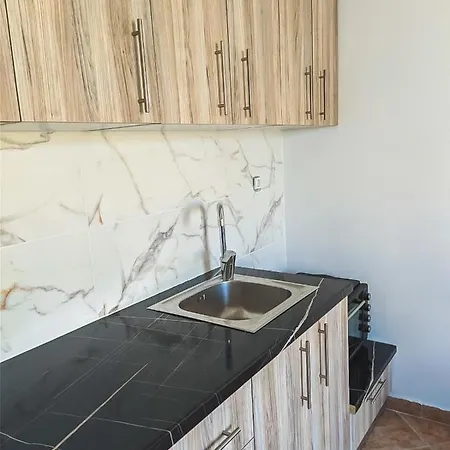 Apartment Chrysiis House 1 *